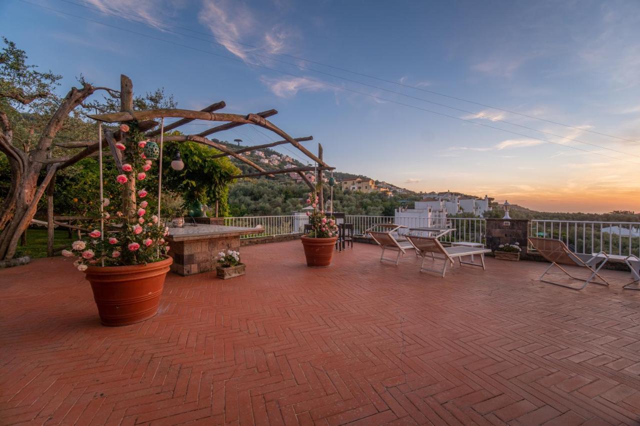 Villa Carolina Sorrento Private Heated Pool And Sea View Exteriör bild