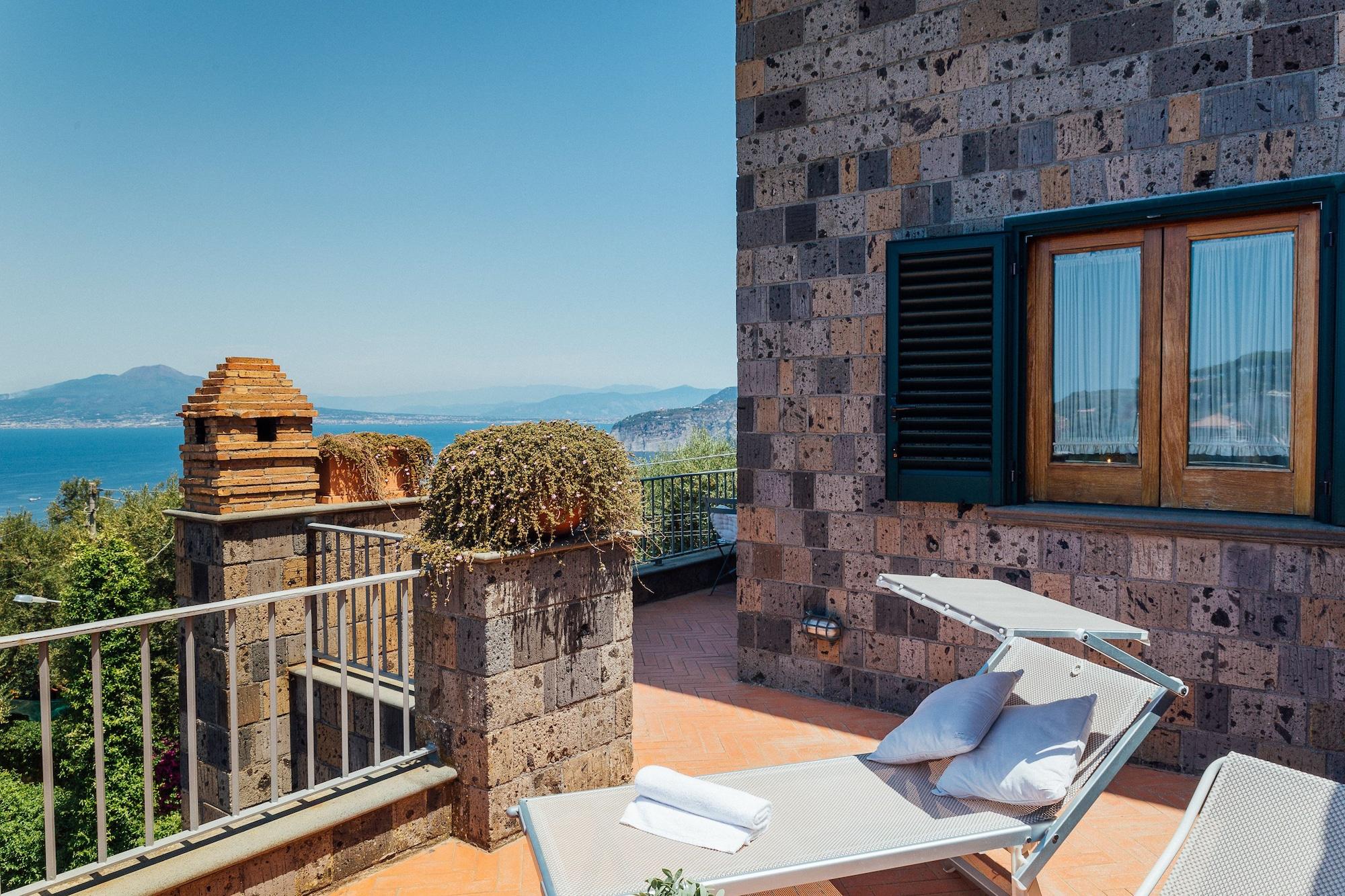 Villa Carolina Sorrento Private Heated Pool And Sea View Exteriör bild