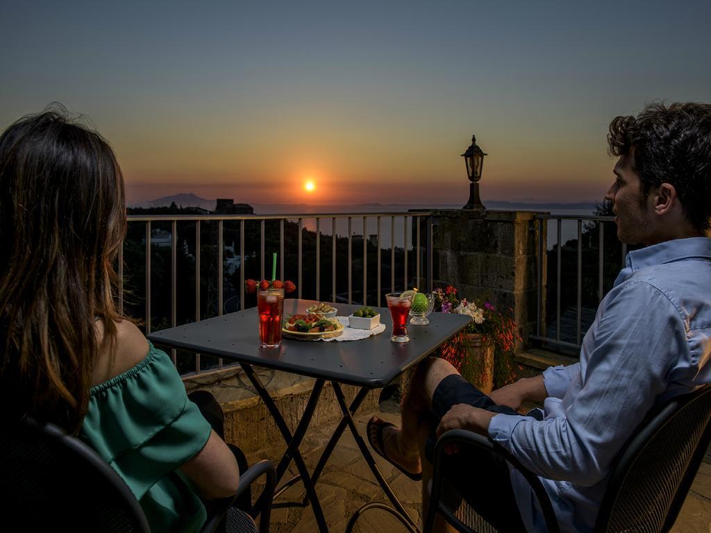 Villa Carolina Sorrento Private Heated Pool And Sea View Exteriör bild