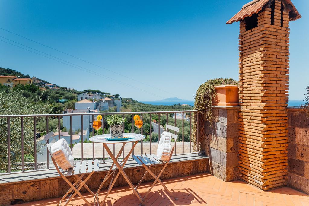 Villa Carolina Sorrento Private Heated Pool And Sea View Exteriör bild